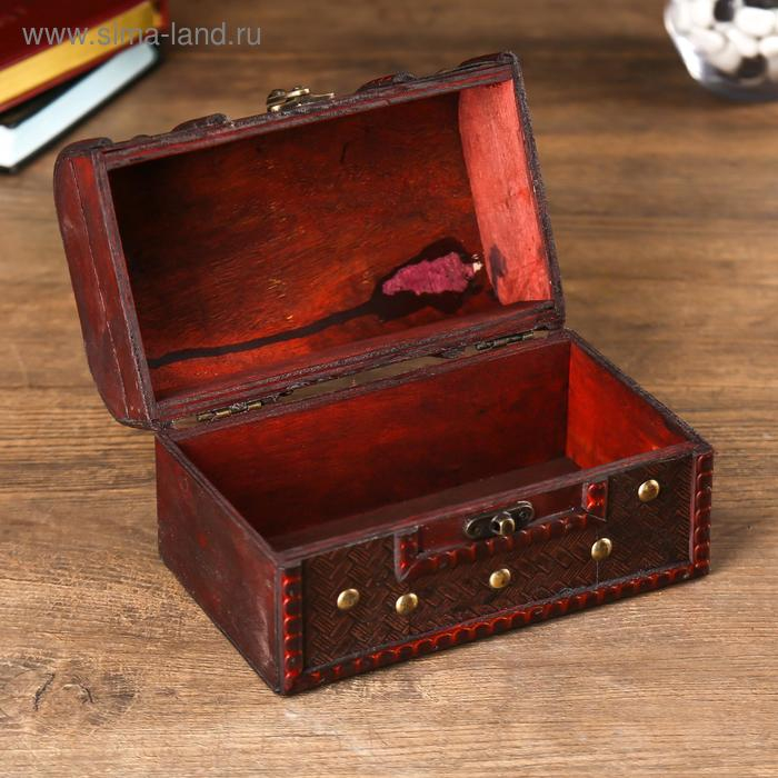 Шкатулка дерево состаренная Шкатулка дерево состаренная "С заклёпками" сундучок 10,5х18х11 см