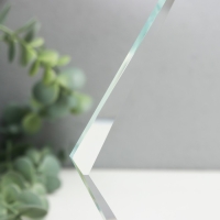 Стела наградная стекло "Айсберг" 19х13х4,5 см Стела наградная стекло "Айсберг" 19х13х4,5 см