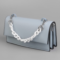 Цепочка для сумки, пластиковая, с карабинами, 23 &times; 17 мм, 30 см, цвет белый/серебряный