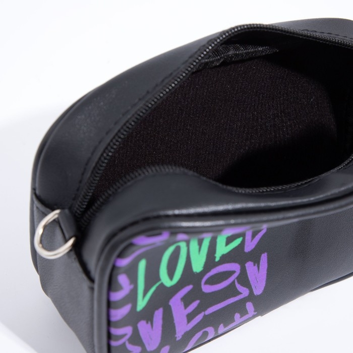 Сумка детская Love, иск. кожа, на ремешке, черная, 18х11х6 см Сумка детская Love, иск. кожа, на ремешке, черная, 18х11х6 см