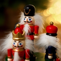 Новогодний сувенир &laquo;Карусель щелкунчики&raquo; 11 &times; 11 &times; 19 см, МИКС