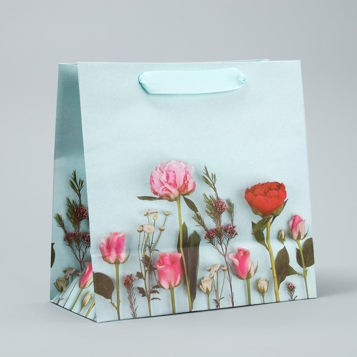 Пакет подарочный крафтовый квадратный, упаковка, «Нежные чувства», 22 х 22 х 11 см Пакет подарочный крафтовый квадратный, упаковка, «Нежные чувства», 22 х 22 х 11 см