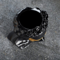 Кашпо - органайзер "Бюст Фрида" черный с золотом, 11х17х11см Кашпо - органайзер "Бюст Фрида" черный с золотом, 11х17х11см