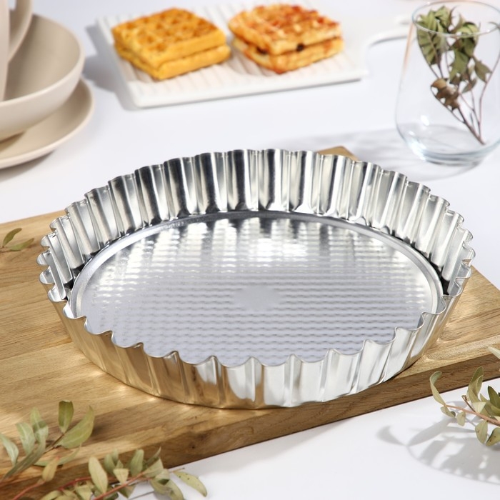 Форма для выпечки «Классика», 28×4,5 см, съёмное дно Форма для выпечки «Классика», 28×4,5 см, съёмное дно