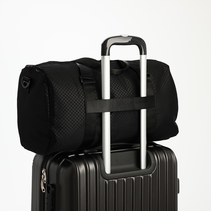 Сумка дорожная на молнии, наружный карман, держатель для чемодана, длинный ремень, цвет чёрный