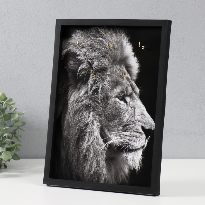 Ключница открытая "Лев"  5 крючков,  23х32 см