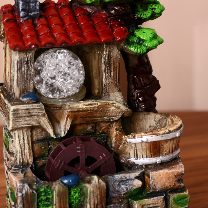 Фонтан Фонтан "Домик в тропиках" 10х14х18 см (с подсветкой)