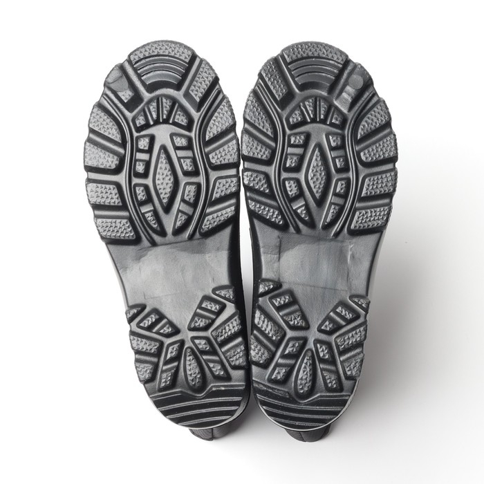 Сапоги (сноубутсы) женские, черные соты р. 36-37 Сапоги (сноубутсы) женские, черные соты р. 36-37