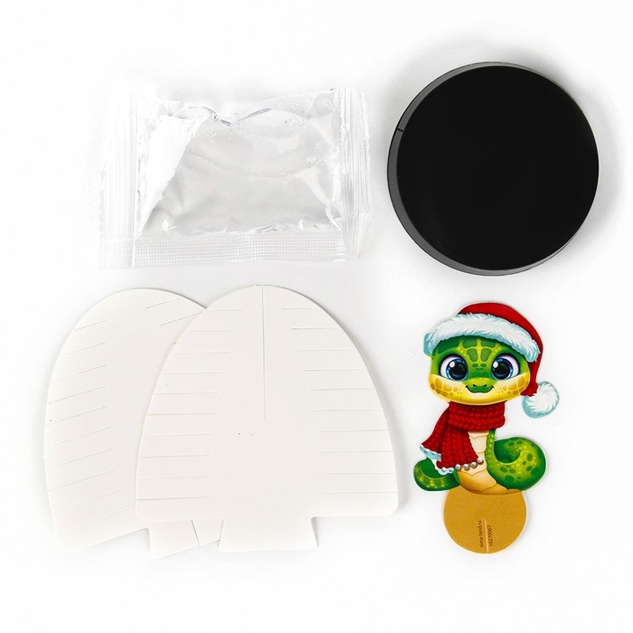 Набор для опытов &laquo;Новогодние кристаллы&raquo;, со змеей