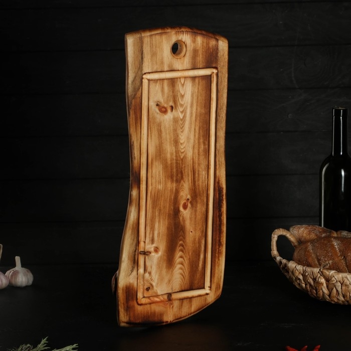 Доска разделочная в обжиге с кровостоком Wild Kitchen, 50&times;20-25&times;2,5 см, цельный массив кедра