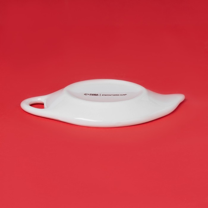 Новогодняя подставка под чайный пакетик Доляна &laquo;Московский мишка&raquo;, керамика, 12&times;9,5 см, цвет белый