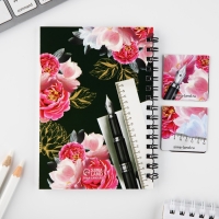 Подарочный набор: блокнот А6, 60 листов и магнитные закладки 2 шт «Дорогому учителю» Подарочный набор: блокнот А6, 60 листов и магнитные закладки 2 шт «Дорогому учителю»