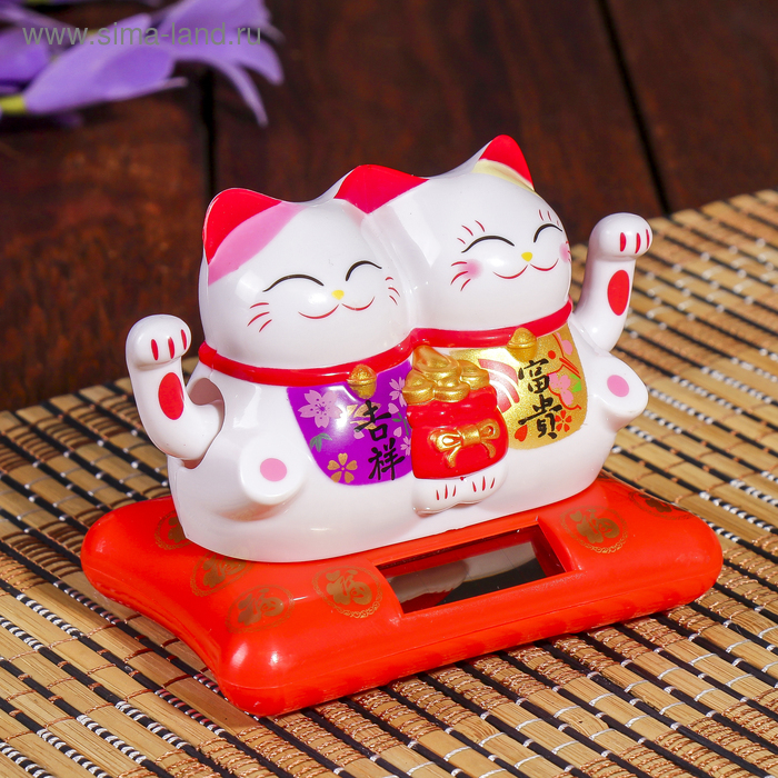 Маятник пластик от солнечной батареи Маятник пластик от солнечной батареи "Два кота Манэки-нэко с мешком золота" 6,5х8,5х5,5 см