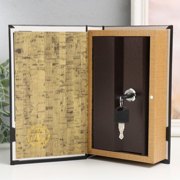 Сейф-книга дерево кожзам "Тянущиеся к друг другу руки" 21х13х5 см