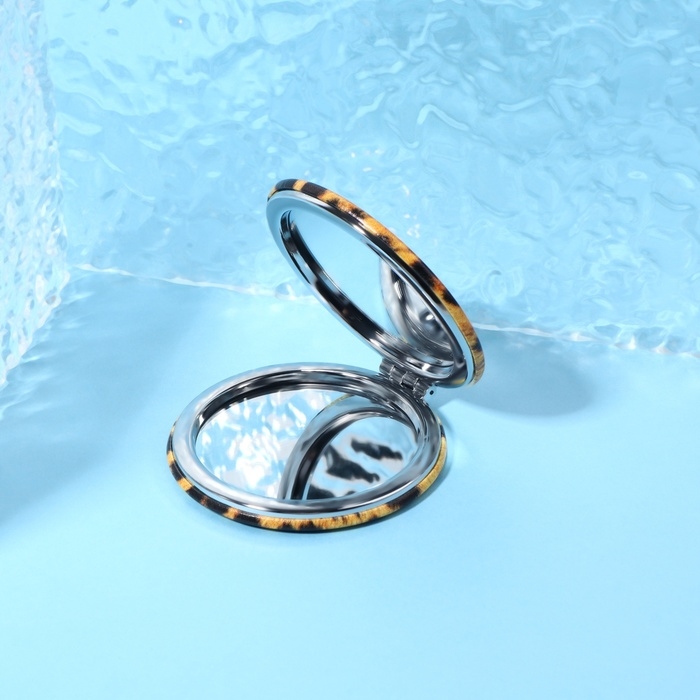 Зеркало складное &laquo;ANIMAL&raquo;, d = 7 см, с увеличением, искусственная кожа, цвет &laquo;леопард&raquo;