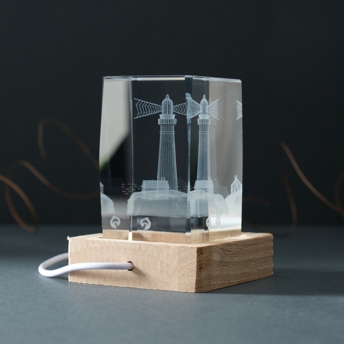 Сувенир стекло подсветка Сувенир стекло подсветка "Прямоугольник. Маяк" подставка дерево, USB 7х7х10