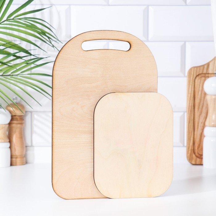 Набор деревянная разделочная доска и подставка под горячее с декором Набор деревянная разделочная доска и подставка под горячее с декором "№3" 29,25х18,75х1,1 см