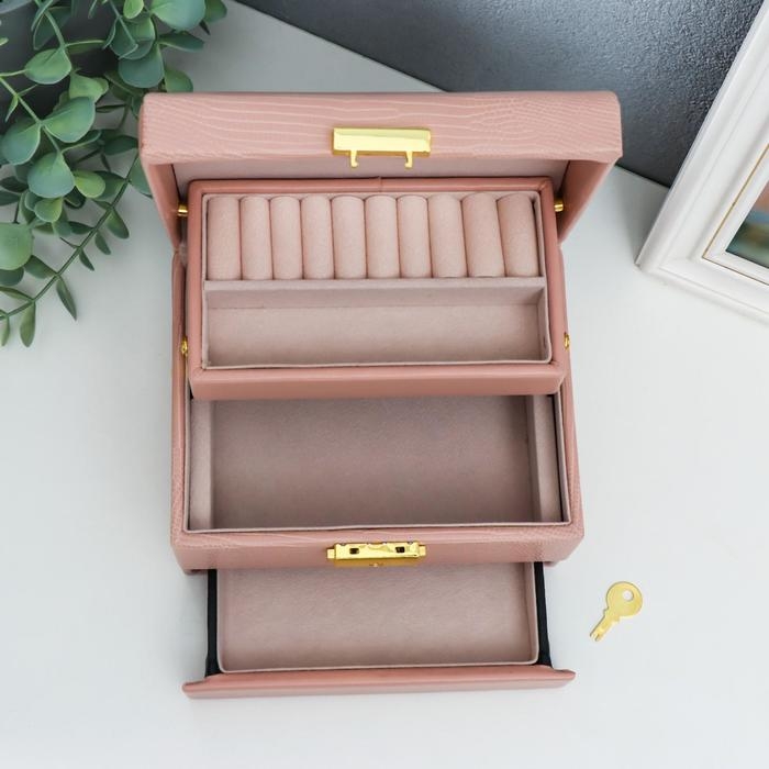 Шкатулка кожзам для украшений сундучок Шкатулка кожзам для украшений сундучок "Рептилия розовая" комбинированная 10,5х12х16 см