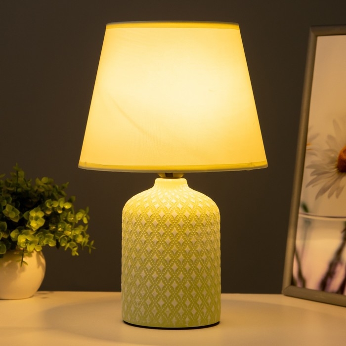 Настольная лампа Настольная лампа "Дессин" Е27 40Вт мятный 20х20х32 см RISALUX