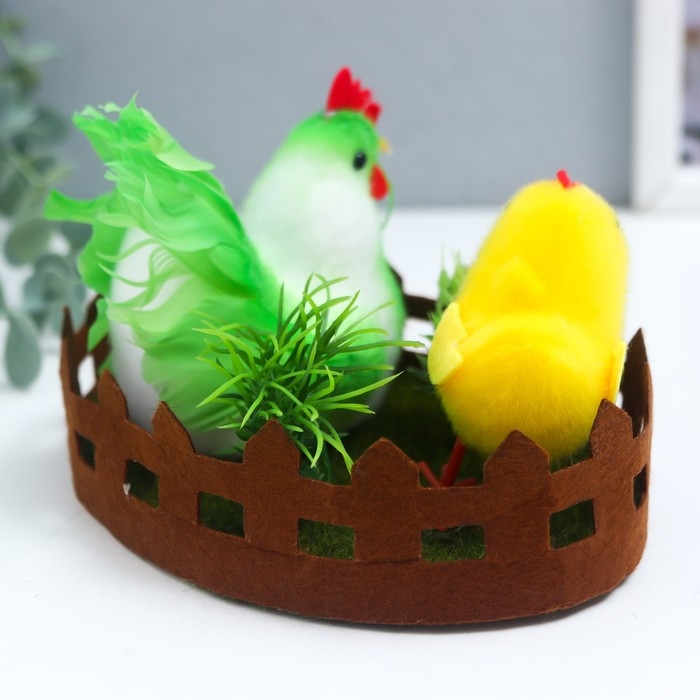 Сувенир пасхальный "Курочка и цыплёнок на лужайке" 15х10х9 см