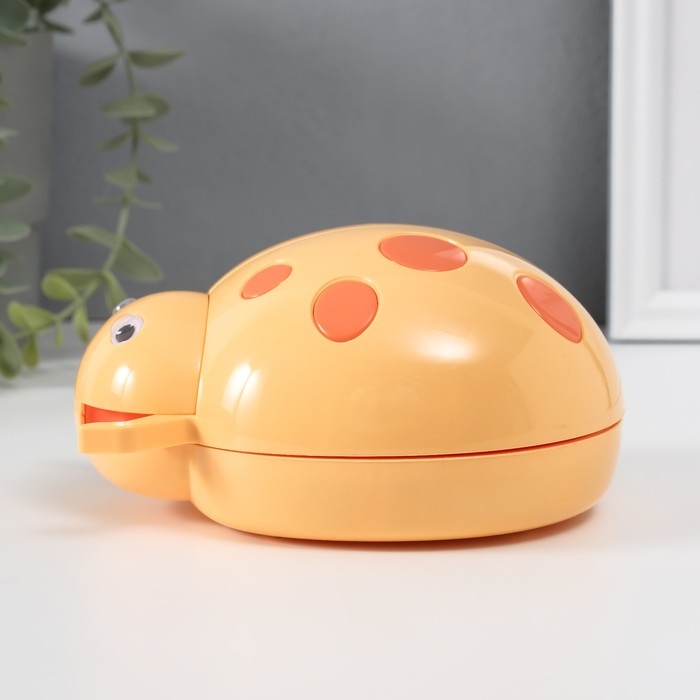 Шкатулка музыкальная механическая Шкатулка музыкальная механическая "Божья коровка" жёлтая 12х15х8,5 см