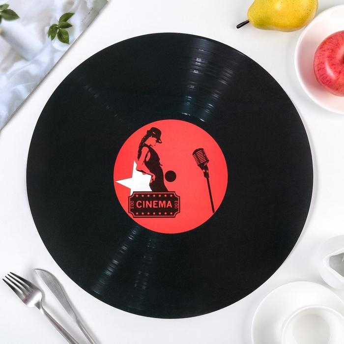 Салфетка сервировочная на стол Доляна «Виниловая пластинка», d=38 см, цвет чёрный Салфетка сервировочная на стол Доляна «Виниловая пластинка», d=38 см, цвет чёрный
