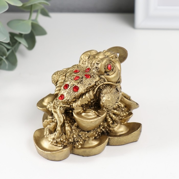 Нэцке полистоун под бронзу Нэцке полистоун под бронзу "Денежная жаба с тремя монетами" 8,4х7х5,3 см