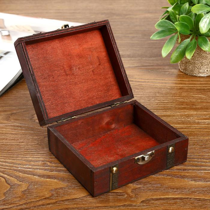 Шкатулка дерево состаренная Шкатулка дерево состаренная "Герцог" сундучок с заклёпками 5,5х13х10,2 см