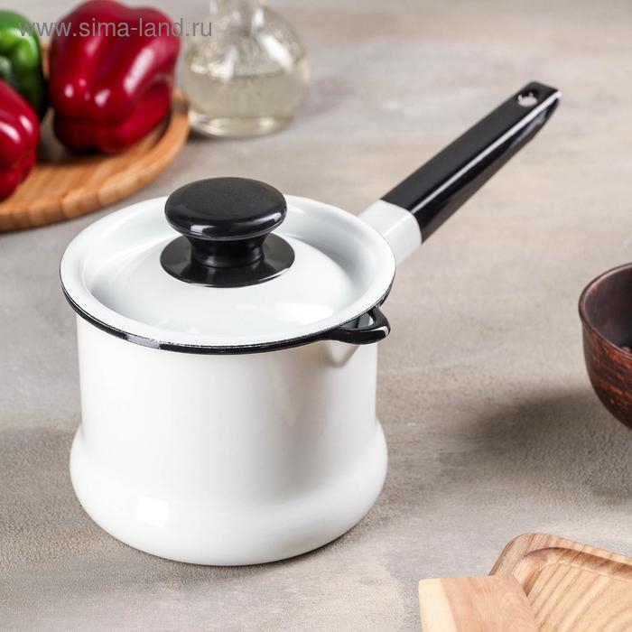 Ковш эмалированный, 1 л, без деколи, металлическая ручка, цвет белый Ковш эмалированный, 1 л, без деколи, металлическая ручка, цвет белый