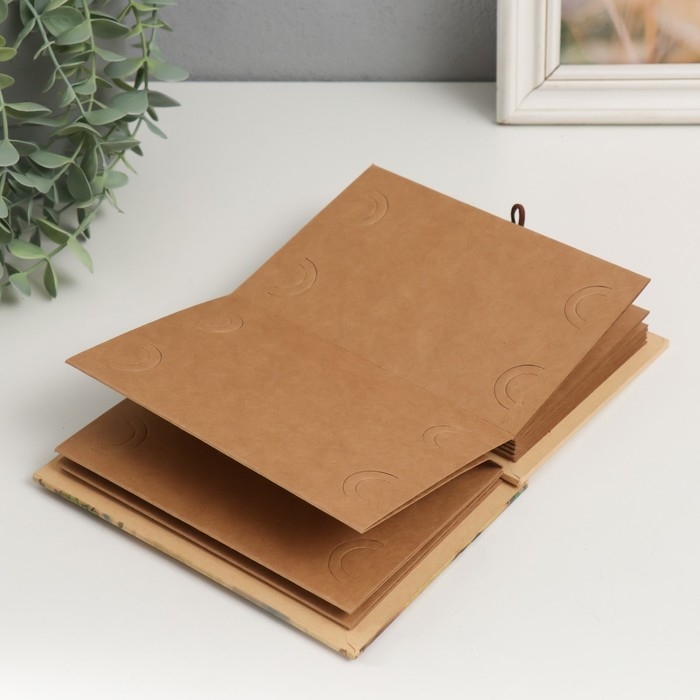 Фотоальбом гармошка 20 складок 38 сторон Фотоальбом гармошка 20 складок 38 сторон "Ребенок рисует на стене" 17,5х12,5 см