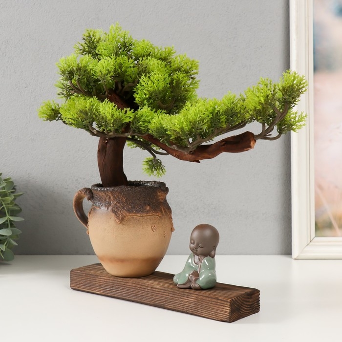 Сувенир дерево, фарфор Сувенир дерево, фарфор "Маленький монах под деревом" 31,2х44,5х7,8 см