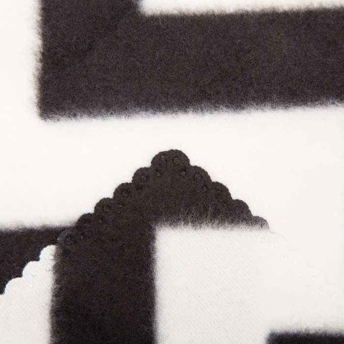 Плед Экономь и Я Плед Экономь и Я "Зигзаг" 150*180 см, пл.160 г/м2, 100% п/э