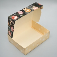 Коробка подарочная новогодняя складная &laquo;Елочные шары&raquo;, 31 х 24.5 х 9 см