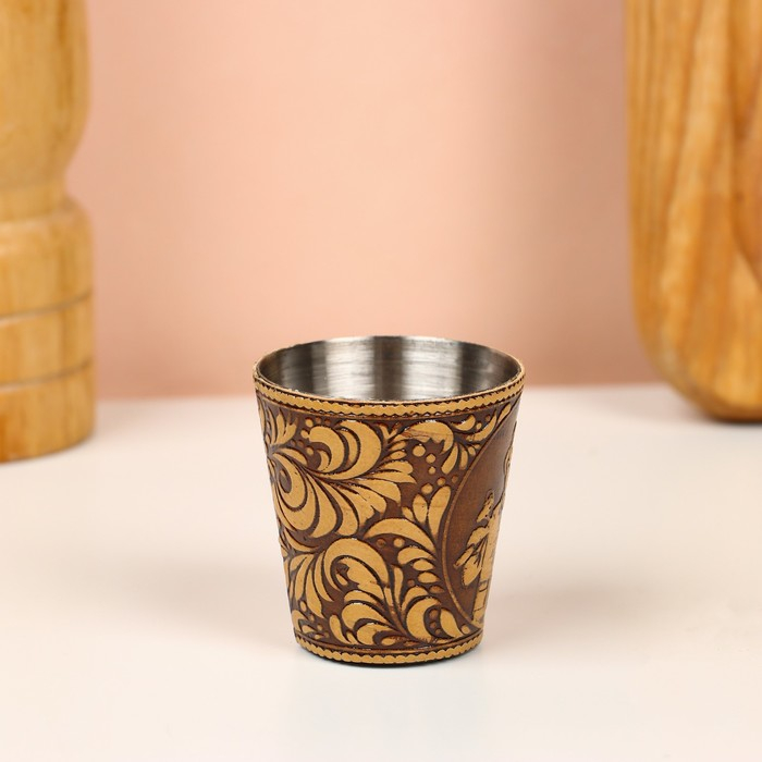 Набор стопок &laquo;Рыбак&raquo;, 4 шт, в футляре, 4,5&times;4,5&times;9 см, береста