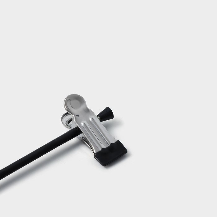 Вешалки для брюк и юбок, с зажимами, 5 шт, 26×13 см, цвет чёрный Вешалки для брюк и юбок, с зажимами, 5 шт, 26×13 см, цвет чёрный