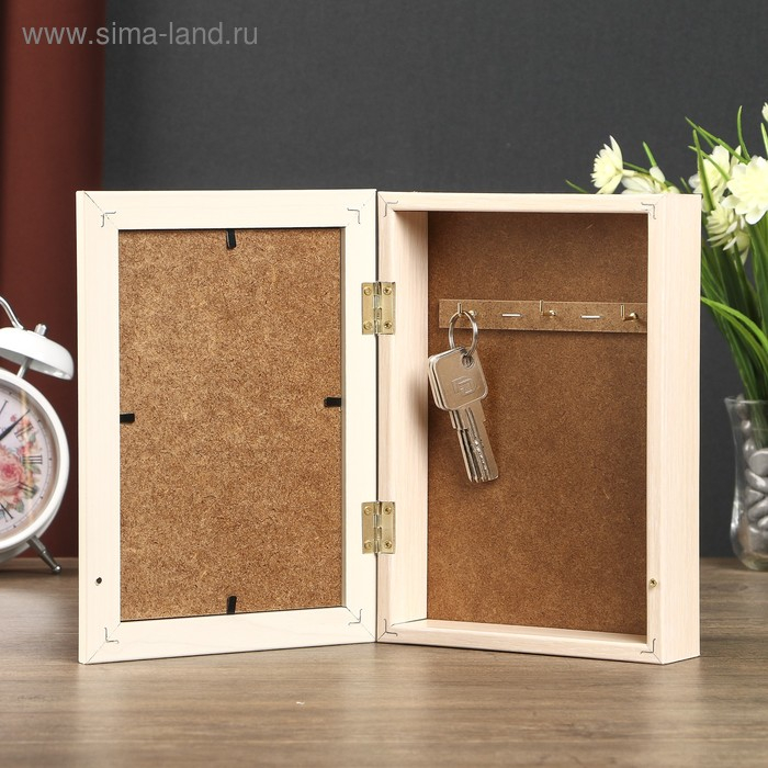 Ключница "Белые пионы" дуб молочный 15х21 см
