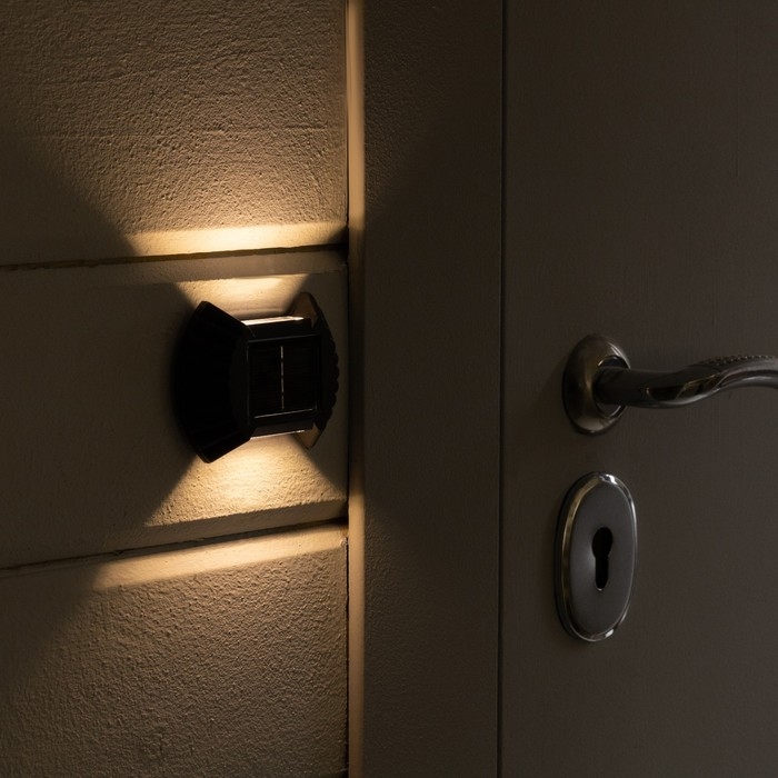 Садовый светильник на солнечной батарее &laquo;Ракушка&raquo;, 10 &times; 7.5 &times; 2 см, 8 LED, свечение тёплое белое