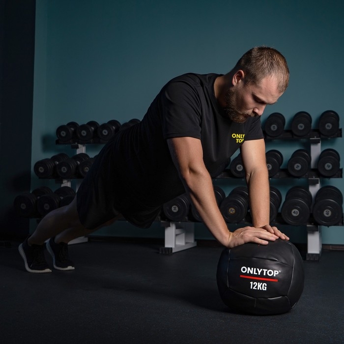 Медицинбол ONLYTOP, 12 кг, d=31 см Медицинбол ONLYTOP, 12 кг, d=31 см