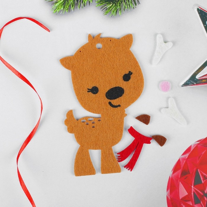 Набор для творчества - создай ёлочное украшение из фетра &laquo;Оленёнок в шарфике&raquo;