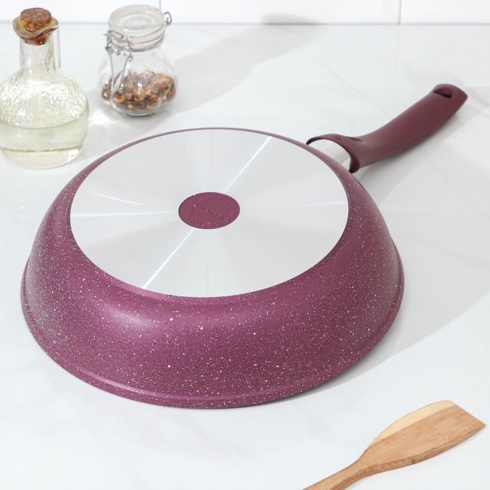 Сковорода Trendy style, d=26 см, пластиковая ручка, антипригарное покрытие, цвет фиолетовый Сковорода Trendy style, d=26 см, пластиковая ручка, антипригарное покрытие, цвет фиолетовый
