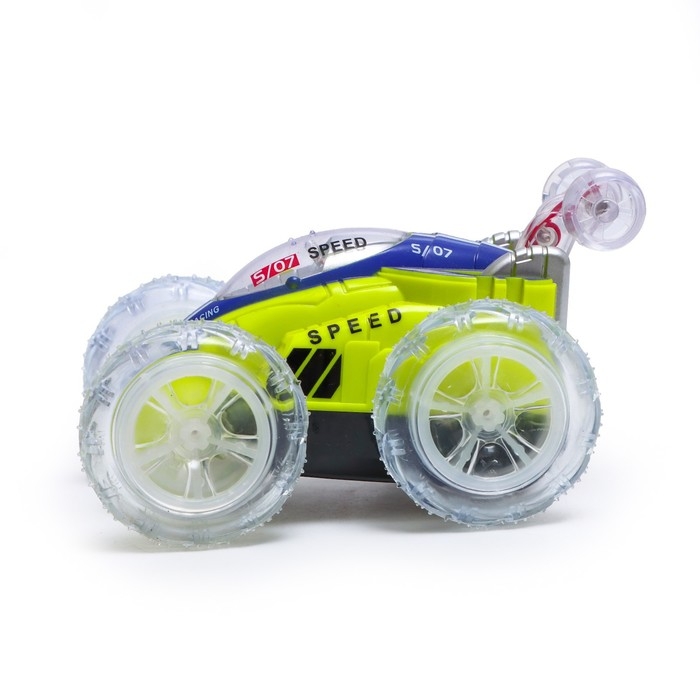 Машина-перевёртыш радиоуправляемая «Трюк», работает от батареек, световые эффекты, цвет зелёный Машина-перевёртыш радиоуправляемая «Трюк», работает от батареек, световые эффекты, цвет зелёный