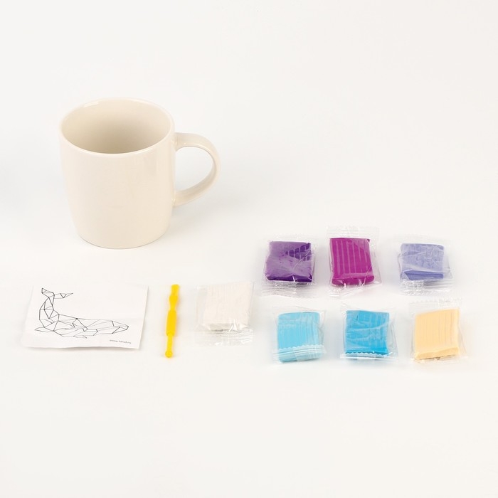 Набор для декора кружки полимерной глиной. Лепка на кружке &laquo;Полигональный кит&raquo;