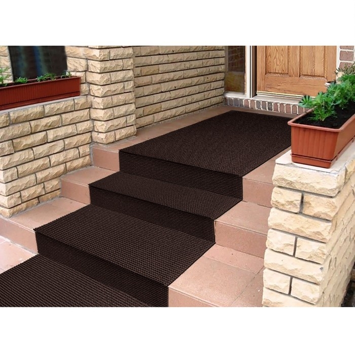 Покрытие ковровое щетинистое &laquo;Травка&raquo;, 0,9&times;15 м, в рулоне, цвет тёмный шоколад