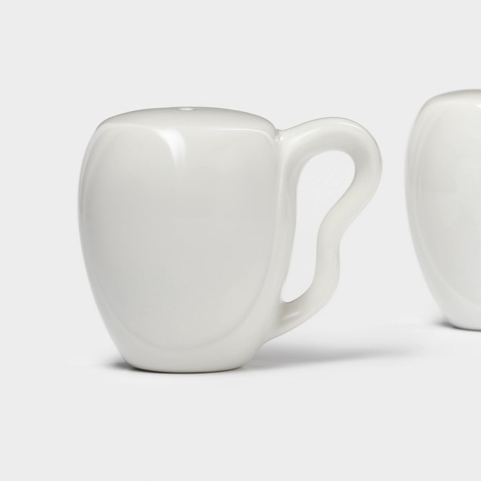 Набор фарфоровый для специй на бамбуковой подставке BellaTenero &laquo;Баночки&raquo;, 2 предмета: солонка 110 мл, перечница 110 мл, держатель-подставка, цвет белый