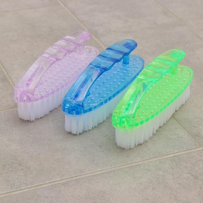 Щётка утюжок для уборки &laquo;Дельта&raquo;, 16&times;5&times;6 см, с ручкой, прозрачный пластик, цвет МИКС