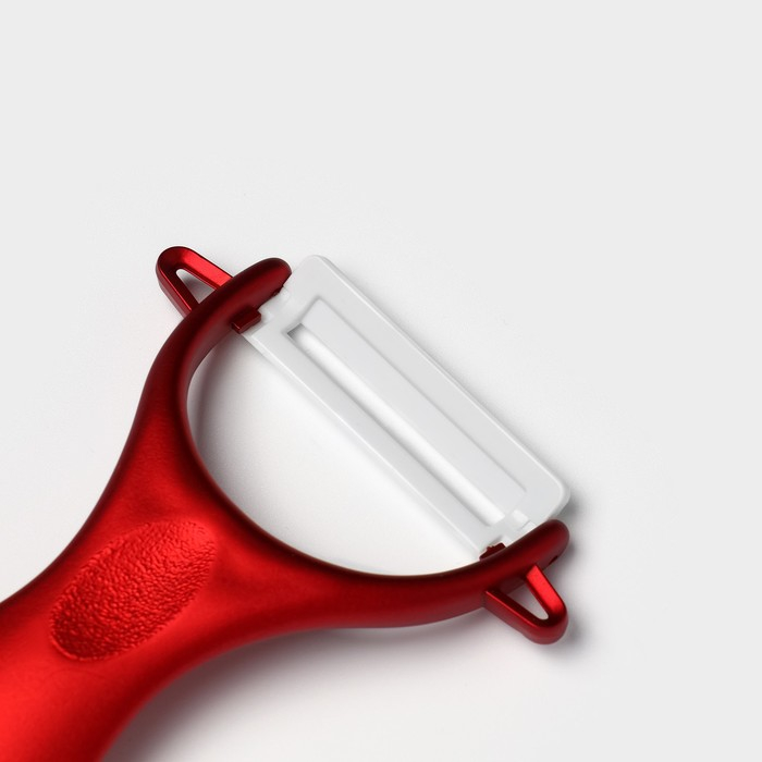 Набор кухонный на подставке &laquo;Изгиб&raquo;, 5 предметов: 4 ножа, лезвие 7,5 см, 10 см, 13 см, 15 см, овощечистка, цвет красный