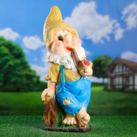 Садовая фигура "Гном с трубкой" 29х25х70 см