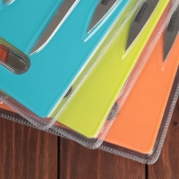 Набор кухонных принадлежностей, 5 предметов: ножи 7,5 см, 12,5 см, 17,5 см, ножницы, доска 29&times;20 см, цвет МИКС