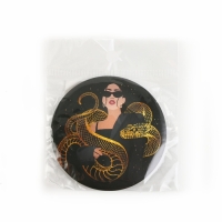 Зеркало карманное новогоднее &laquo;Новый год: Девушка&raquo;, диам.7 см