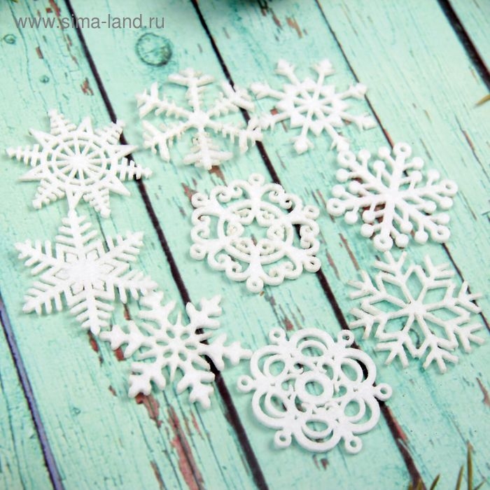Набор для новогоднего декора Набор для новогоднего декора "Снежинки", фетр, размер снежинки — 3,5 см, 36 шт.